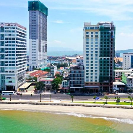 Huong Viet Hotel Quy Nhon - Beachfront Екстер'єр фото
