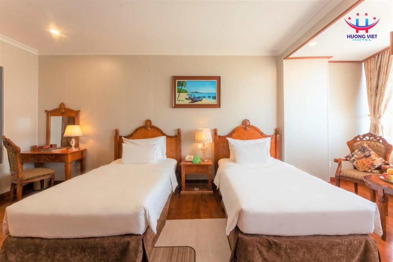 Huong Viet Hotel Quy Nhon - Beachfront Екстер'єр фото