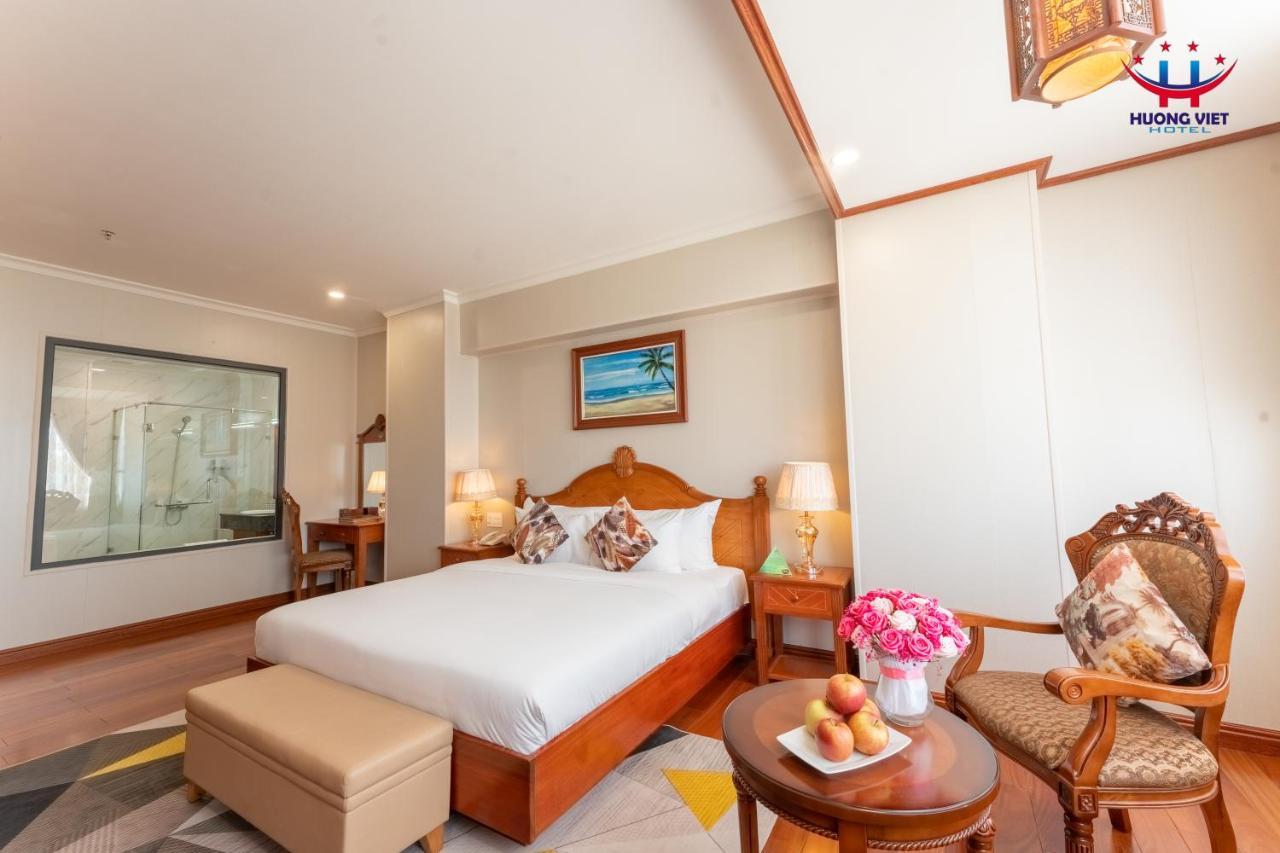 Huong Viet Hotel Quy Nhon - Beachfront Екстер'єр фото