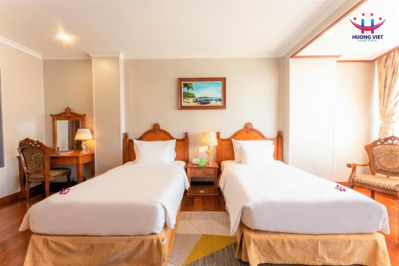 Huong Viet Hotel Quy Nhon - Beachfront Екстер'єр фото