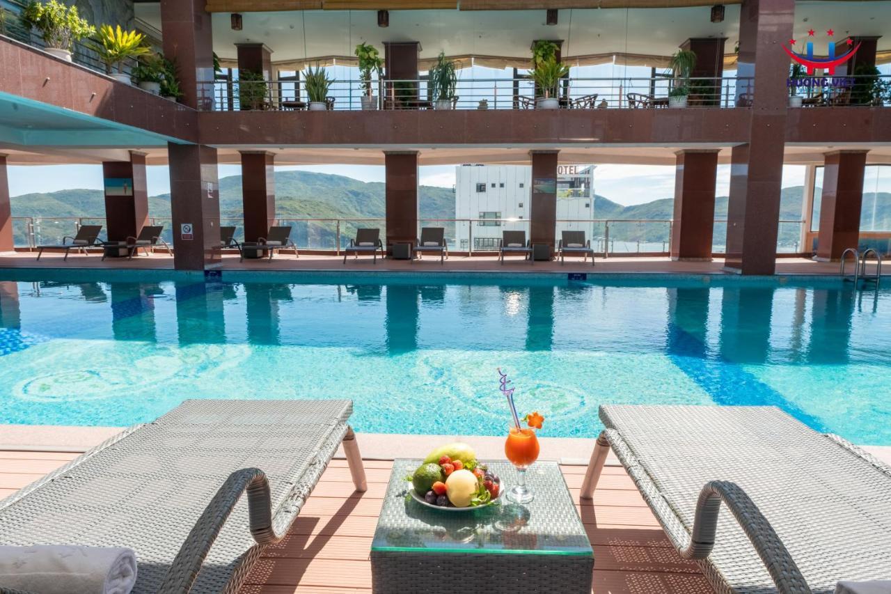 Huong Viet Hotel Quy Nhon - Beachfront Екстер'єр фото