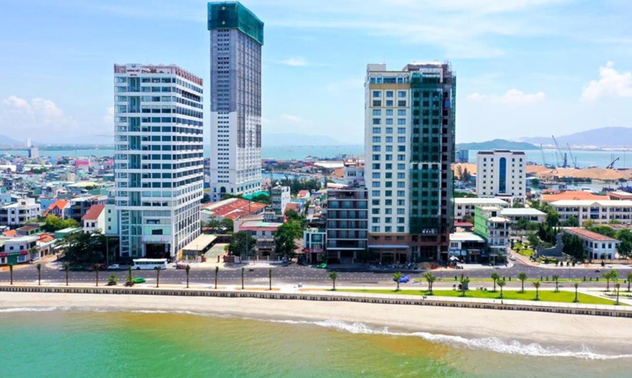 Huong Viet Hotel Quy Nhon - Beachfront Екстер'єр фото
